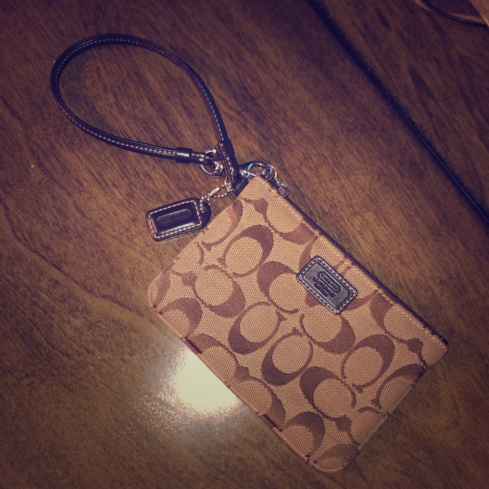 Small Coach Wristlet